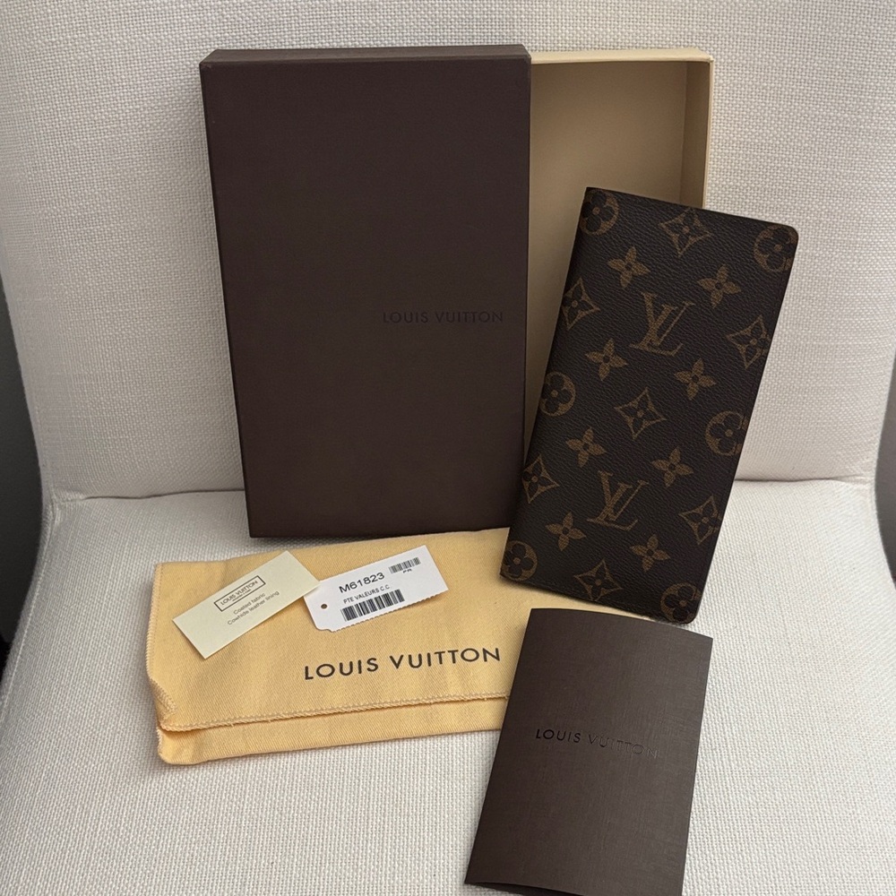 Louis Vuitton Monogram SLG Valeurs Agenda Wallet